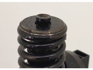 Форсунка топливная Volkswagen Caddy 2004-2015 038130073BR, 038130080BX