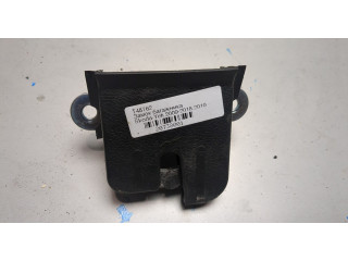 Замок багажника Skoda Yeti 2009-2018