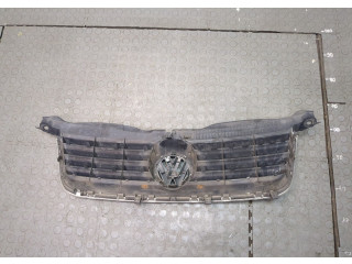 Решетка радиатора  Volkswagen Passat 5 2000-2005          