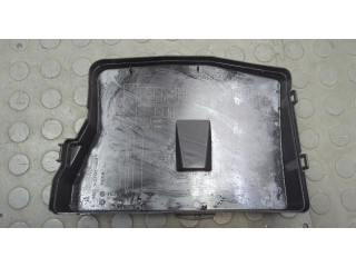 Блок предохранителей  Toyota Auris E15 2006-2012      8266202210   