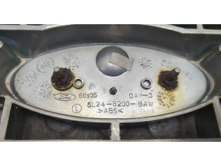 Решетка радиатора  Ford Explorer 2001-2006          