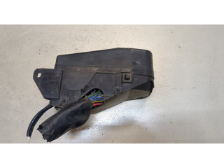 Блок предохранителей Mitsubishi Lancer 6 1996-2003