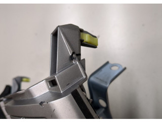 Дисплей бортового компьютера Lexus RX 2003-2009 8611048210