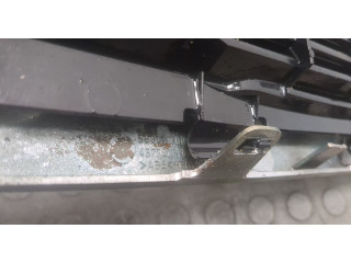 Решетка радиатора Saab 9-5 1997-2005