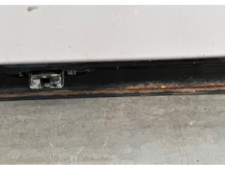 Замок багажника  Pontiac Vibe 1 2002-2008       