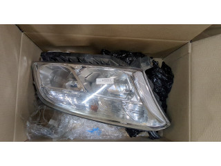 Фара передняя  Chevrolet Trax 2013-2016 правая 