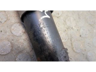 Стойка амортизатора  Citroen C4 Picasso 2016-2018      