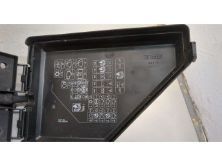 Блок предохранителей Rover 75 1999-2005 YQE000210