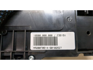 Блок предохранителей  BMW X3 E83 2004-2010      8364540   
