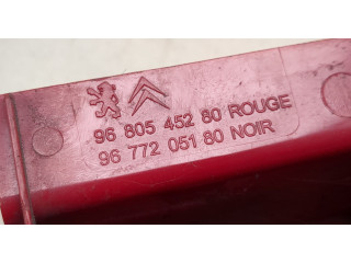 Задний фонарь          