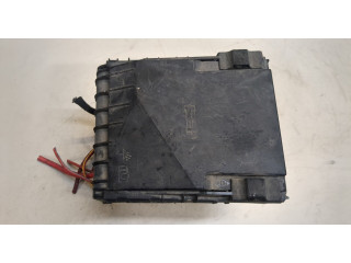 Блок предохранителей  Volkswagen Passat 7 2010-2015 Европа         