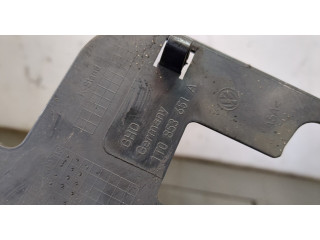 Решетка радиатора  Volkswagen Touran 2003-2006          1.9 