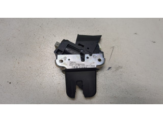 Zámek zadních dveří