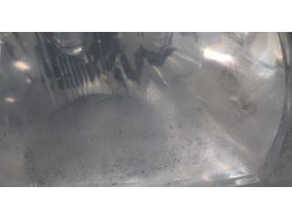 Фара передняя Mitsubishi Pajero / Montero 2000-2006 правая