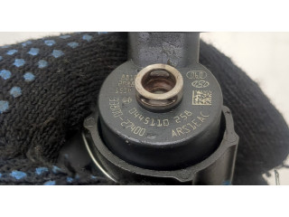 Форсунка топливная  KIA Ceed 2007-2012    3380027400     