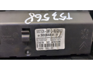 Дисплей бортового компьютера  Peugeot Partner 2018-2024 9830084880       