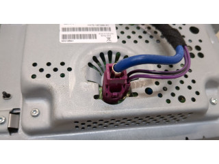 Дисплей бортового компьютера Jaguar XE 2015- T2R23589, LR088625, FK7219C299AC