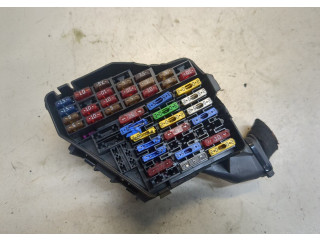 Блок предохранителей  Skoda Octavia Tour 2000-2010      8D2941824   