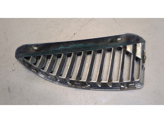 Решетка радиатора Mitsubishi Lancer 9 2003-2006 MN126473, MN126877