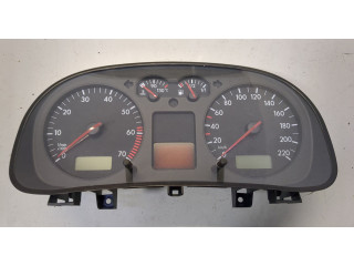 Панель приборов Volkswagen Golf 4 1997-2005 1J0820926