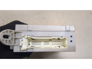 Блок предохранителей Lexus LS460 2006-2017 8273050730, 74701647, 0911300067