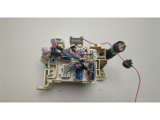 Блок предохранителей  Toyota Highlander 1 2001-2007         