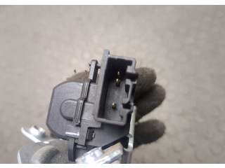 Замок багажника Ford Escape 2019-2022