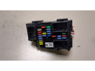 Блок предохранителей  Chevrolet Tahoe 2006-2014      15925044   