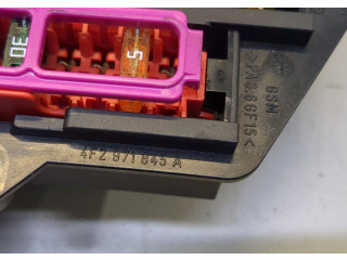 Блок предохранителей  Audi A6 (C6) Allroad 2006-2008      4F2971845A      2.7