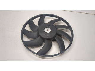 Вентилятор радиатора Audi A6 (C7) 2014-2018 2.0 бензин