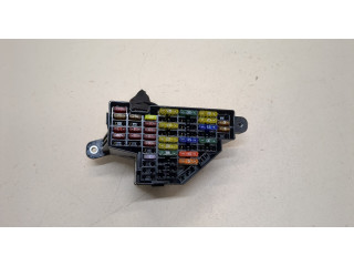 Блок предохранителей  Volkswagen Passat 7 2010-2015 Европа         