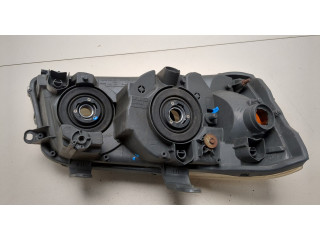 Фара передняя Toyota Highlander 1 2001-2007 левая