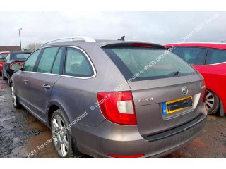 Подушка безопасности коленная Skoda SuperB 2008-2015