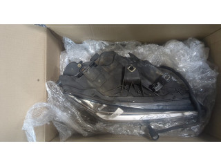 Фара передняя  Audi Q2 2016-2021 правая 