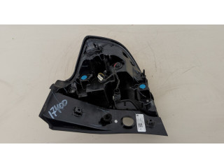 Задний фонарь          