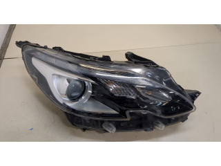 Фара передняя  Peugeot 2008 2013-2019 правая 