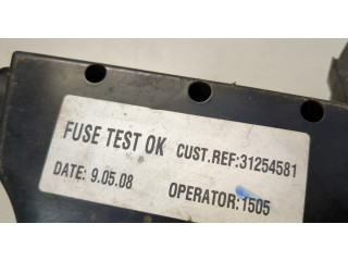 Блок предохранителей  Volvo V50 2004-2012         