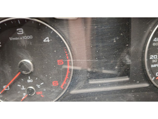 Панель приборов  Audi Q3 2011-2018       8U0920980E     