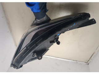 Фара передняя  Cadillac XT4 правая 