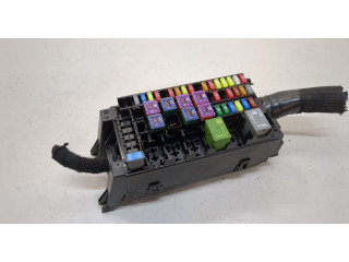 Блок предохранителей  Buick Encore GX 2019-2024         