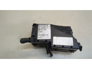 Блок предохранителей  Ford Focus 2 2005-2008      6M5T14K733ECC   