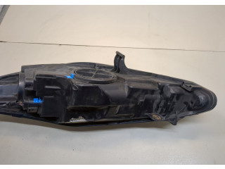 Фара передняя  Ford Fiesta 2008-2013 правая 