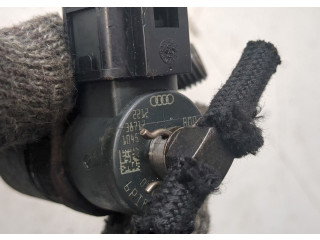 Форсунка топливная  Audi A8 (D3) 2002-2010    057130277M, 057130855     