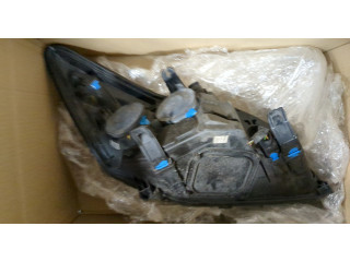 Фара передняя  Ford Focus 2 2008-2011 левая 