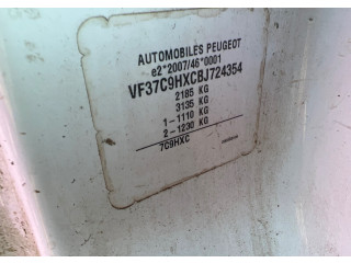 Форсунка топливная  Peugeot Partner 2008-2012    0445110311     