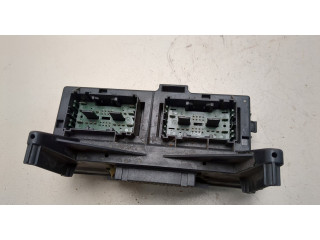 Блок предохранителей  Jeep Commander 2006-2010         