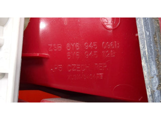 Задний фонарь 6Y6945096B, 6Y6945112B