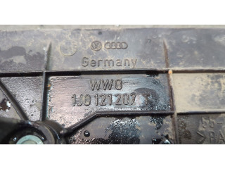 Вентилятор радиатора Volkswagen Golf 4 1997-2005