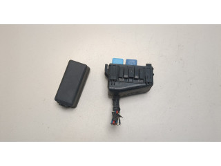 Блок реле Lexus LS460 2006-2017 8266250300