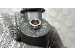 Форсунка топливная  Volvo S40 / V40 1995-2004    8602508     